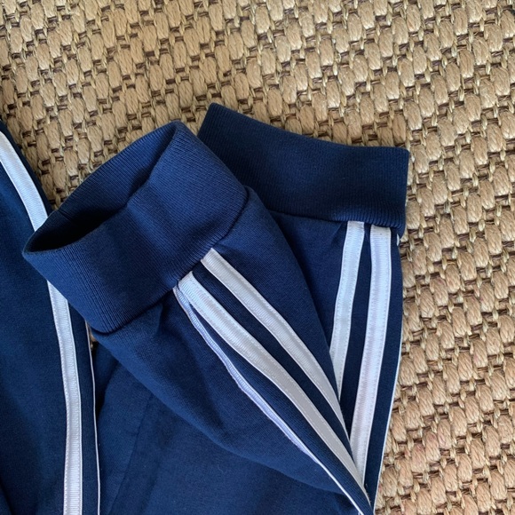 🏷 [30% 2+] Adidas Sweatpants - Picture 3 of 6